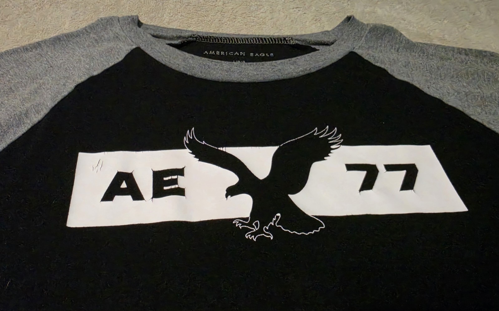 Mens American Eagle Lot Of 2 T-Shirts Size L