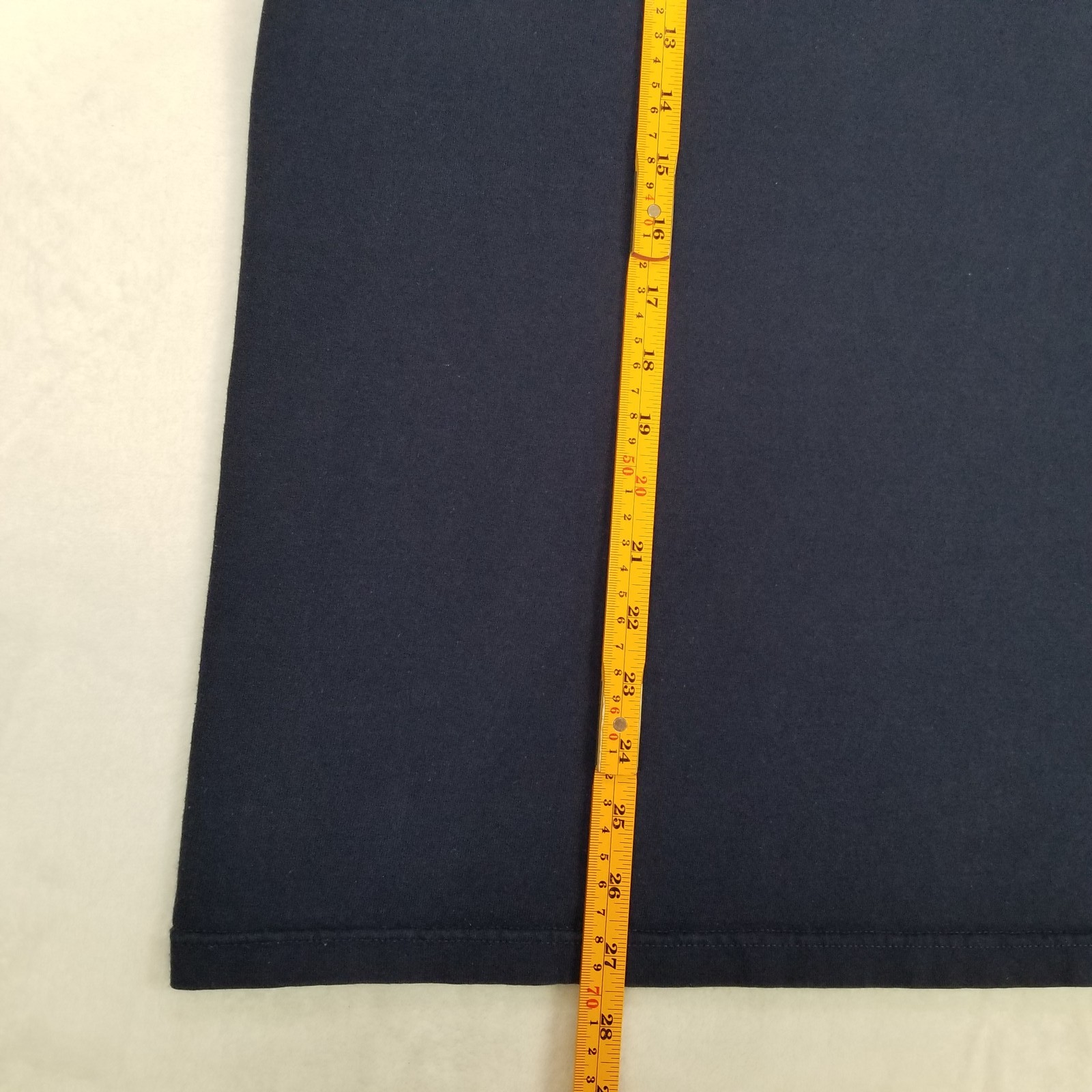 Fruit of the Loom Men’s Medium Navy Blue Sleeveless Crewneck Tank Top Basic Fit