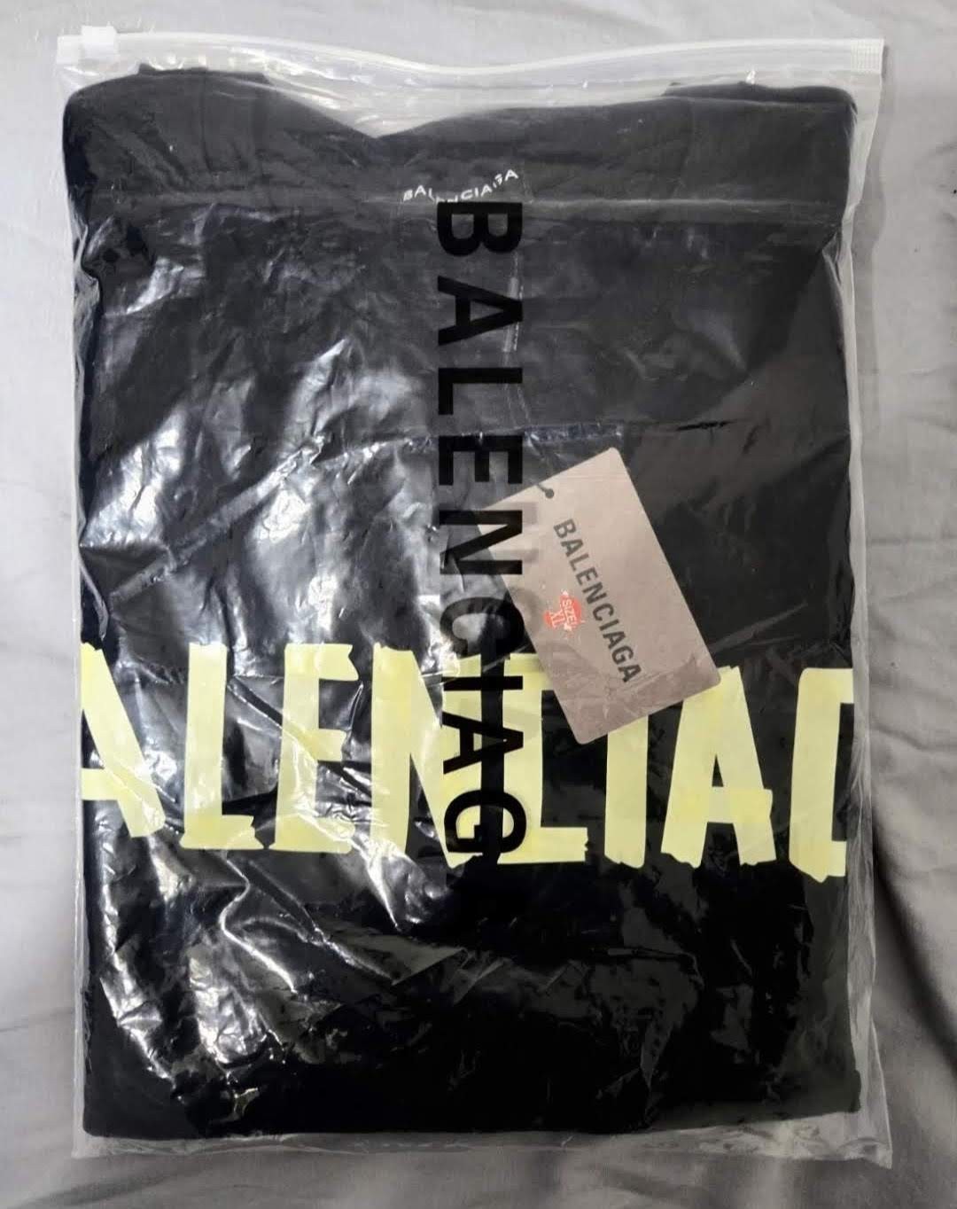 B@lenci@ga T-shirt,SiZE Xl,black and yellow,T-shirt size XL