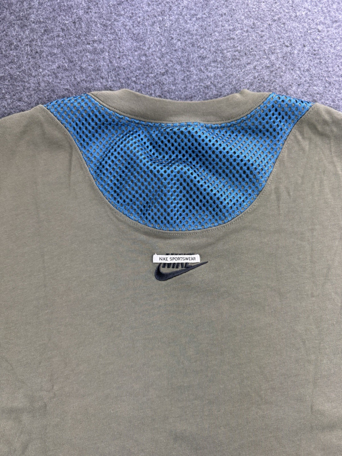 Nike Sportswear T Shirt Size Medium Olive Green Mesh Back Pleated VTG Inspired