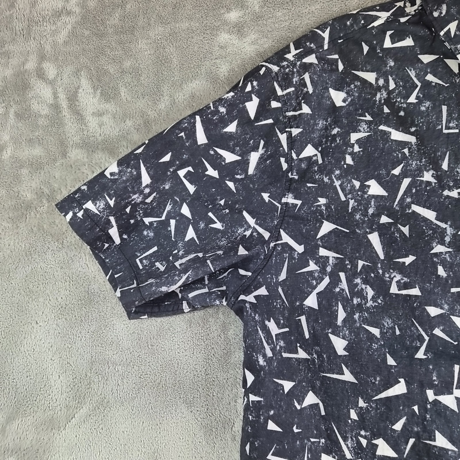 Billabong Garage Collection Shirt XL Black White Abstract Surf Skate Streetwear