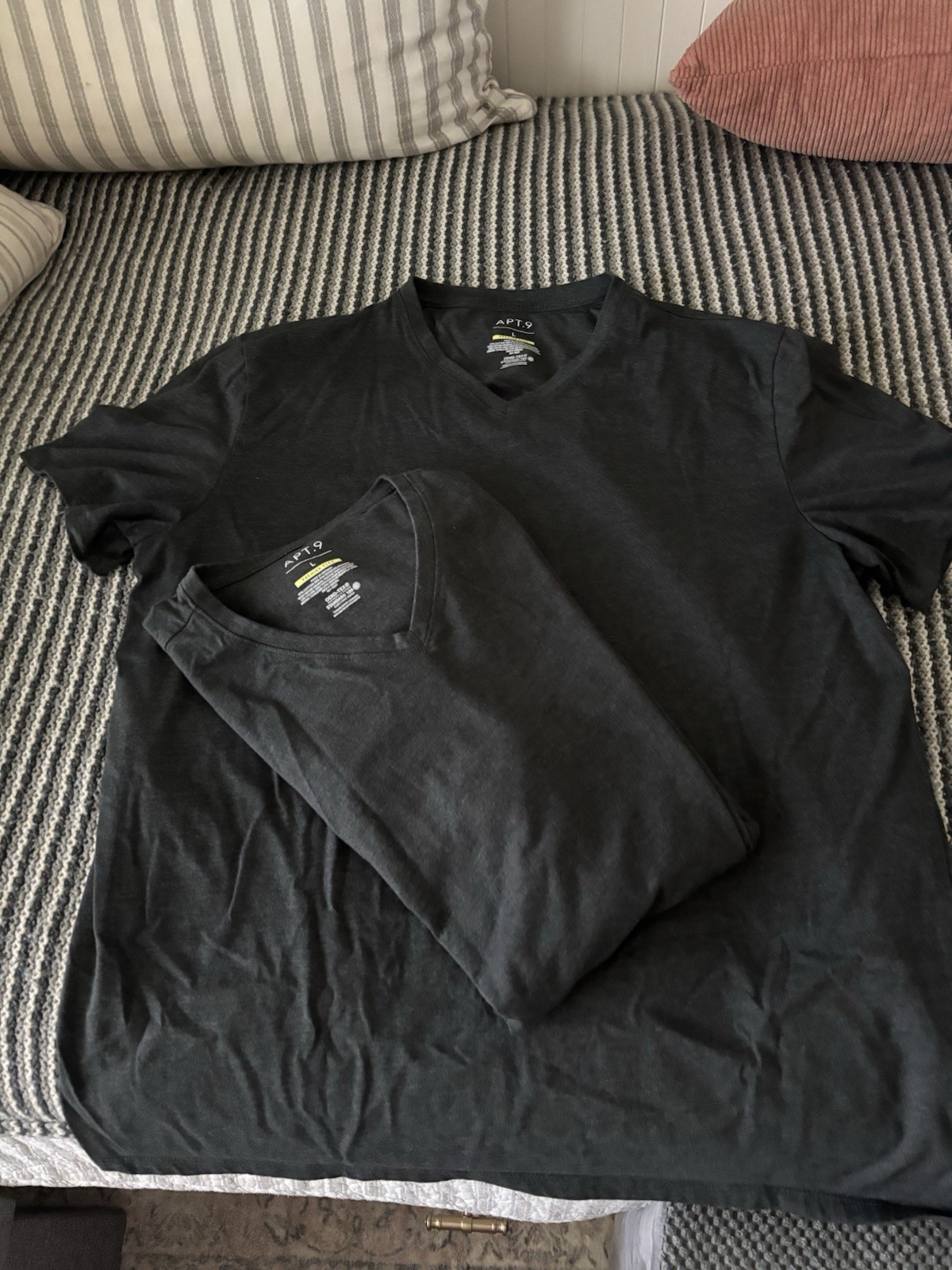 Apt 9 Premier Flex V-Neck T-Shirt