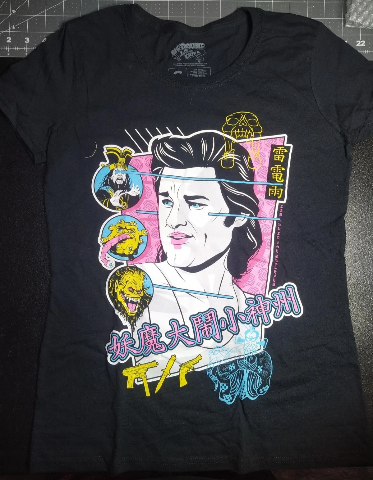 Loot Crate 2019 80’s Big Trouble In Little China TShirt Kurt Russell CHOOSE SIZE