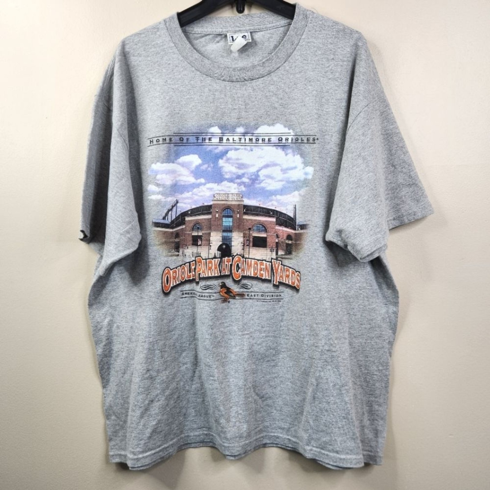 Lee Sport 2004 Mens Oriole Park At Camden Yards Baltimore Orioles SS Tee XL