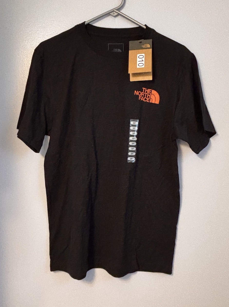 The North Face Men’s Black Short-Sleeve Tee with Orange Logo. SZ S. NWT