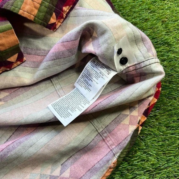 Levi’s multicoloured Aztec button up shirt Size XL