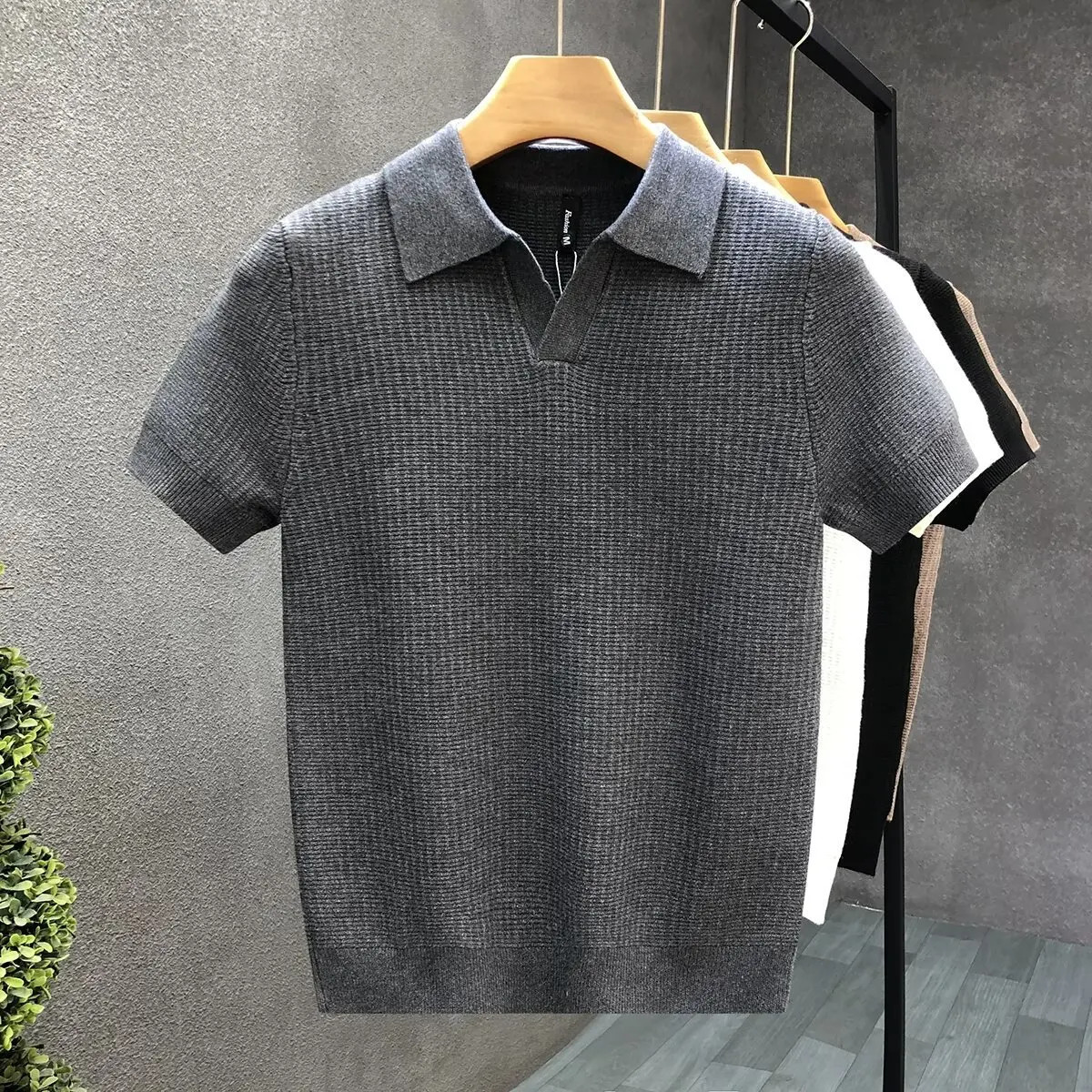 2026 Men’s Summer Polo Shirt Korean Style Slim Wrinkle Resistant Collar Solid