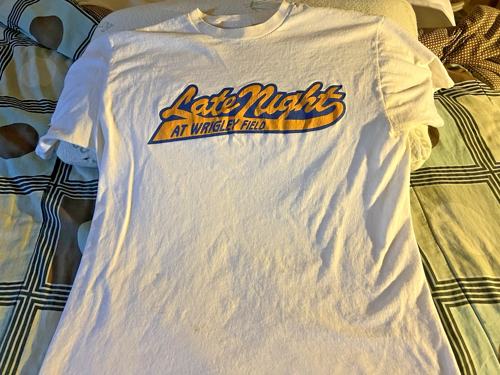 Rare Chicago Cubs “Late Night at Wrigley Field” XL shirt