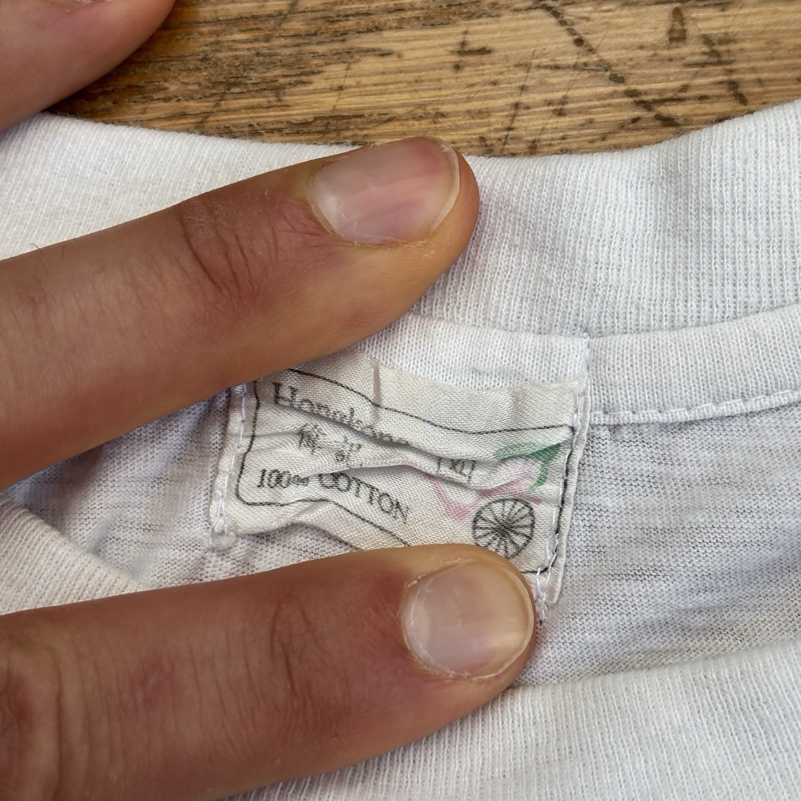 Vintage 80s Hong Kong Shirt China Tourist Single Stitch White Size Small
