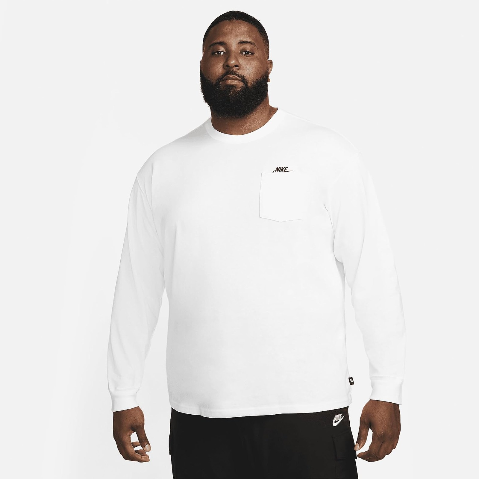 Nike Sportswear Premium Essentials Men’s Long-Sleeve Pocket T-Shirt (White/Black