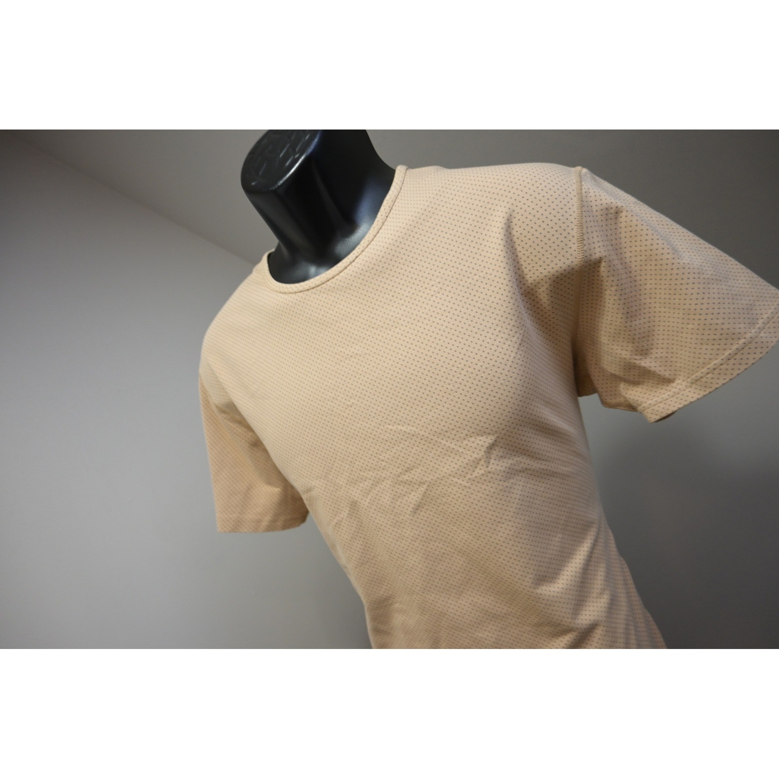 BYLT Drop Cut Lux T-Shirt Mens Medium Tan Perforated Short Sleeve Excellent