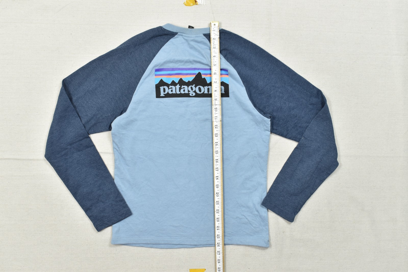 Patagonia Organic Cotton Raglan Long Sleeve Tee Shirt S Light Blue Navy Crewneck