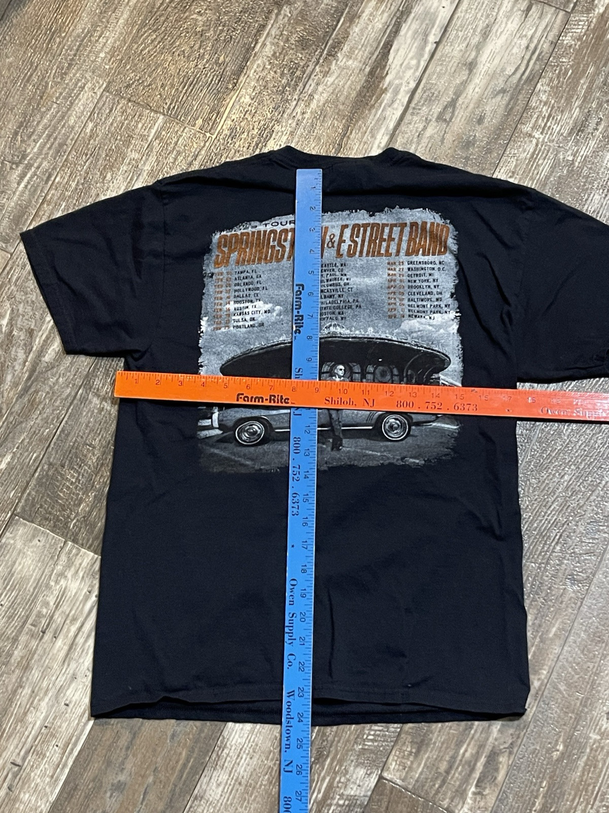 2023 Bruce Springsteen & E Street Band Tour Tee MEDIUM Rock Band T-Shirt GUC