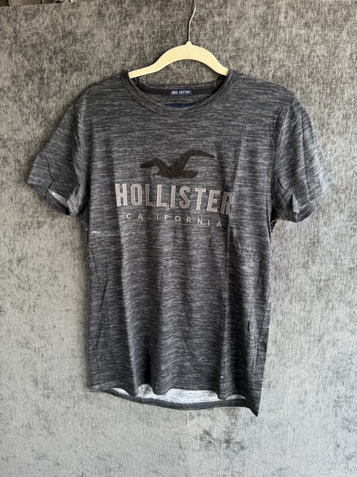 Lot of 12 HOLLISTER Mens Sz Small T Shirts Short Sleeve Mixed Colors
