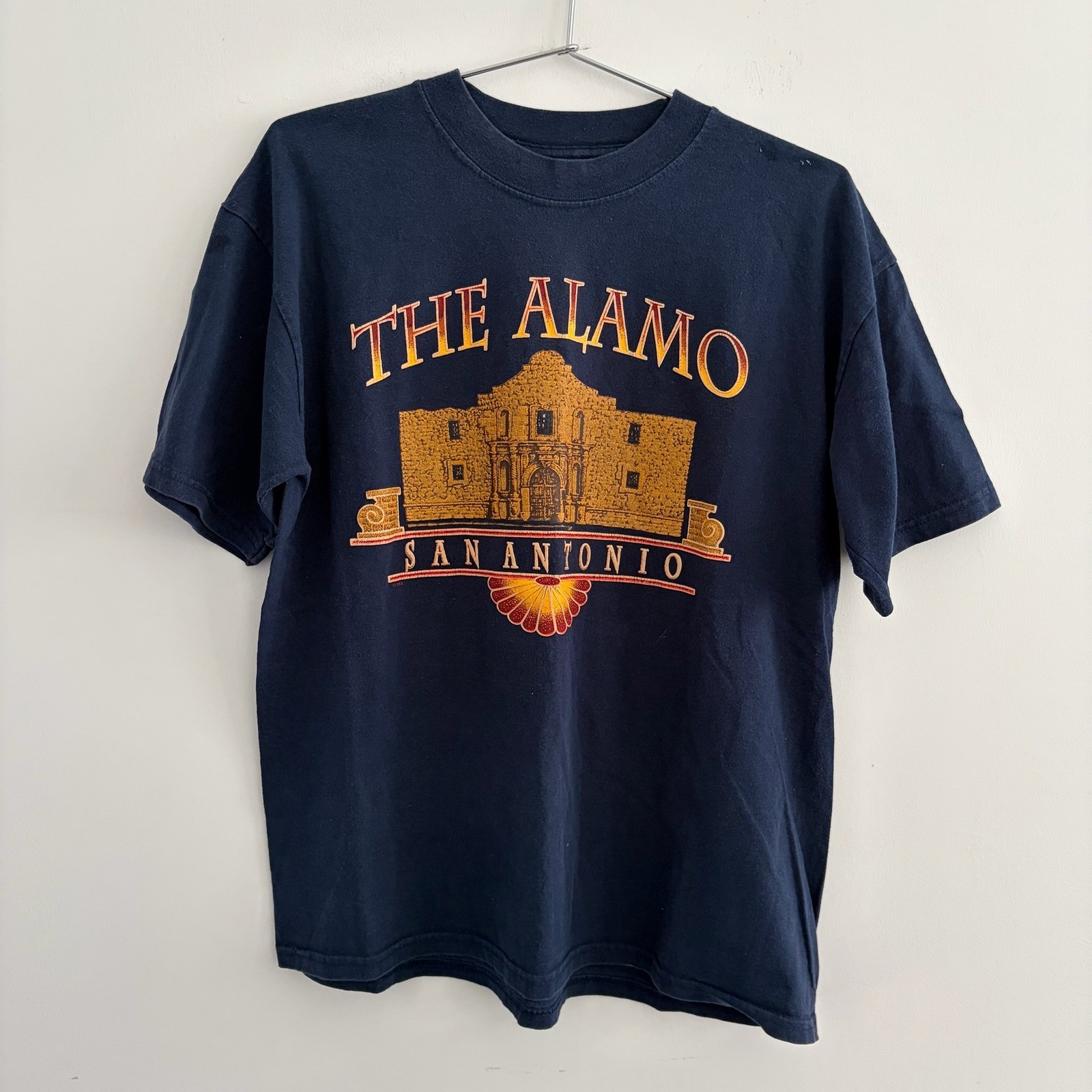 Gildan Ultra Cotton The Alamo San Antonio Navy Blue Graphic T-Shirt Mens Large