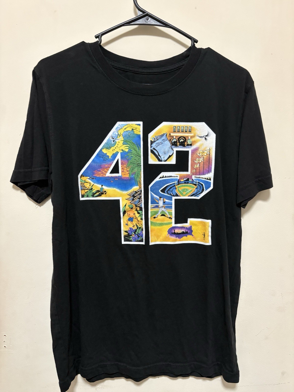 New Era Mariano Rivera Graphic T-Shirt Size Medium #42 Panama Tribute NY Yankees