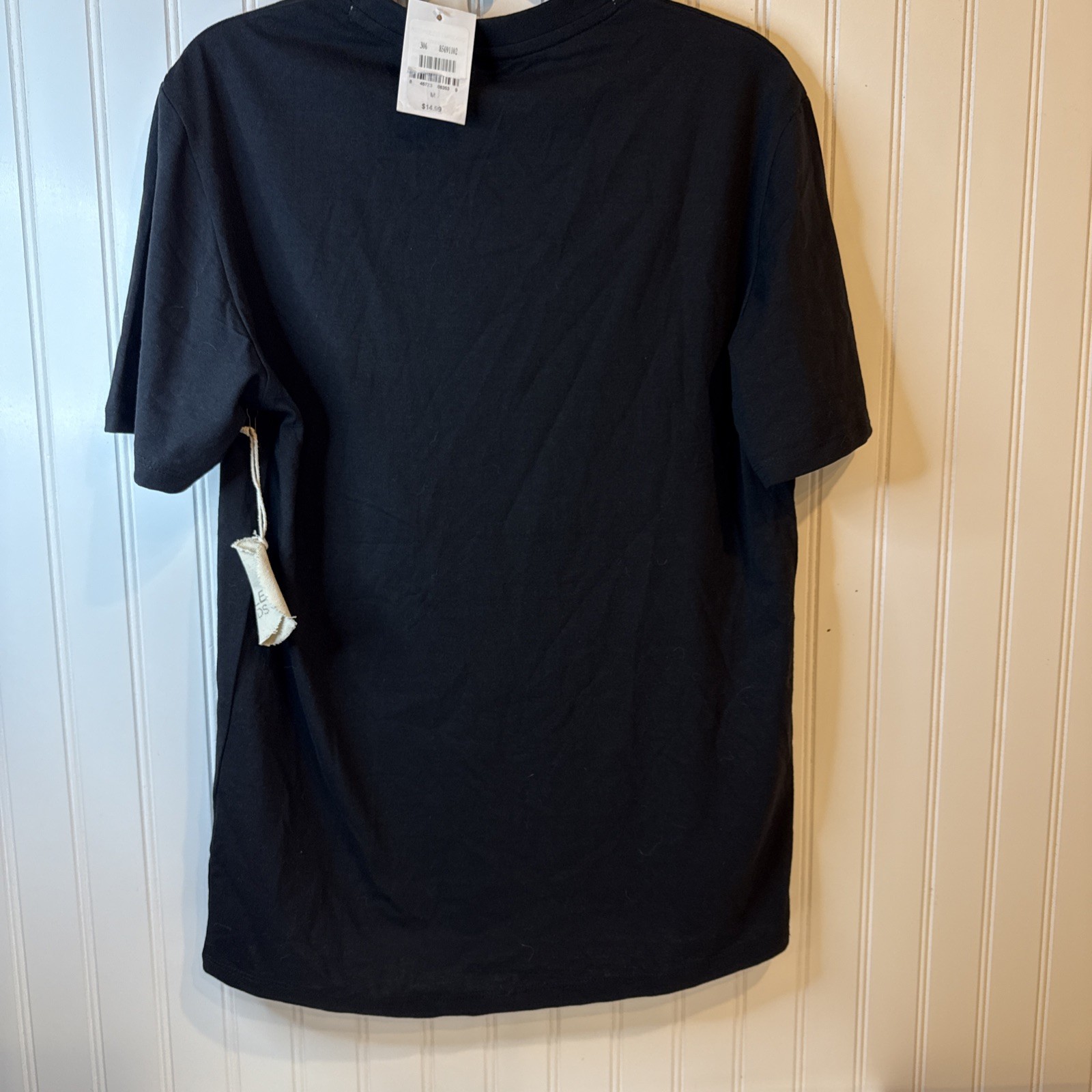 Recycle threads men’s Medium black graphic T-shirts “Low-Key”