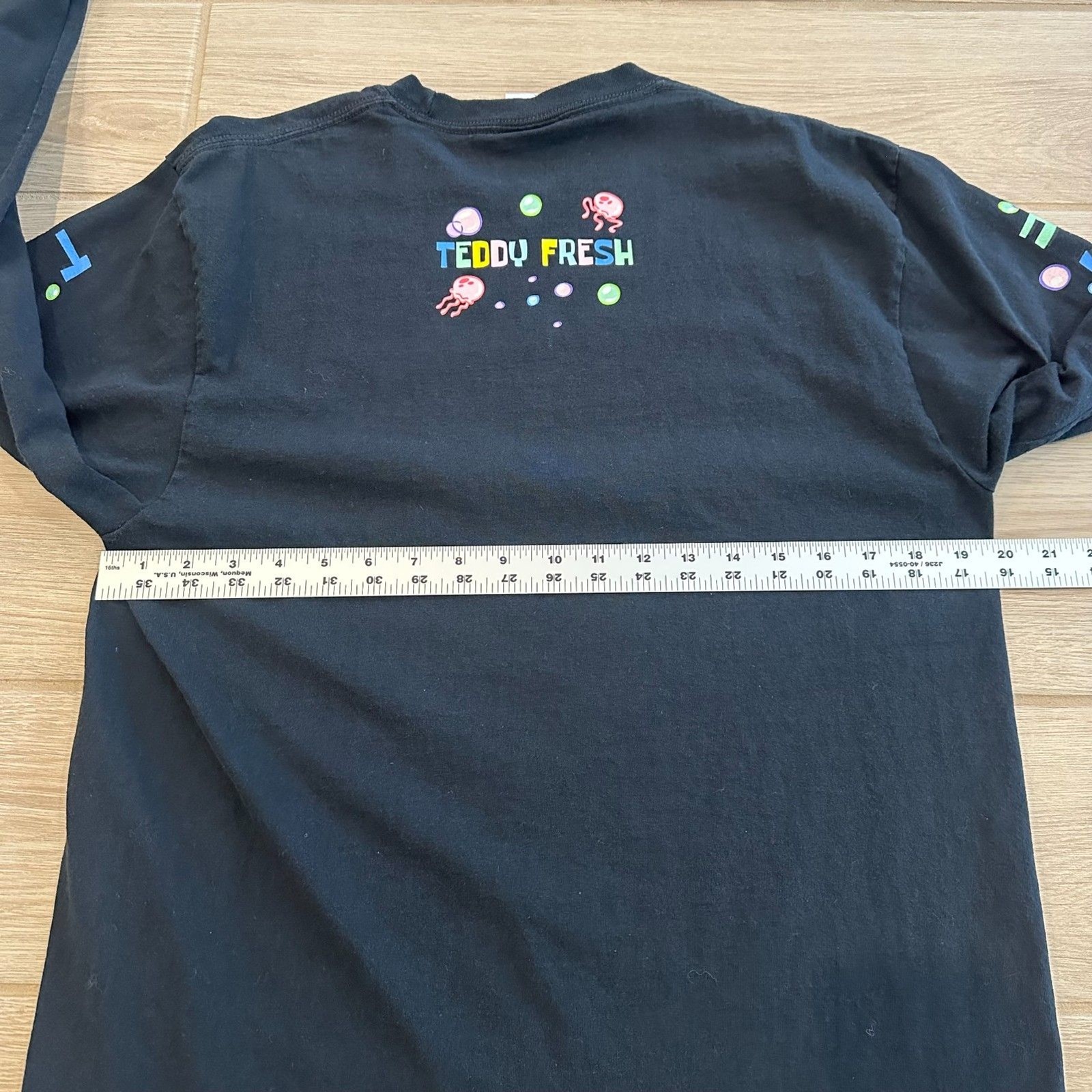 Teddy Fresh x Spongebob Collab Blowing Bubbles Long Sleeve Shirt Size L