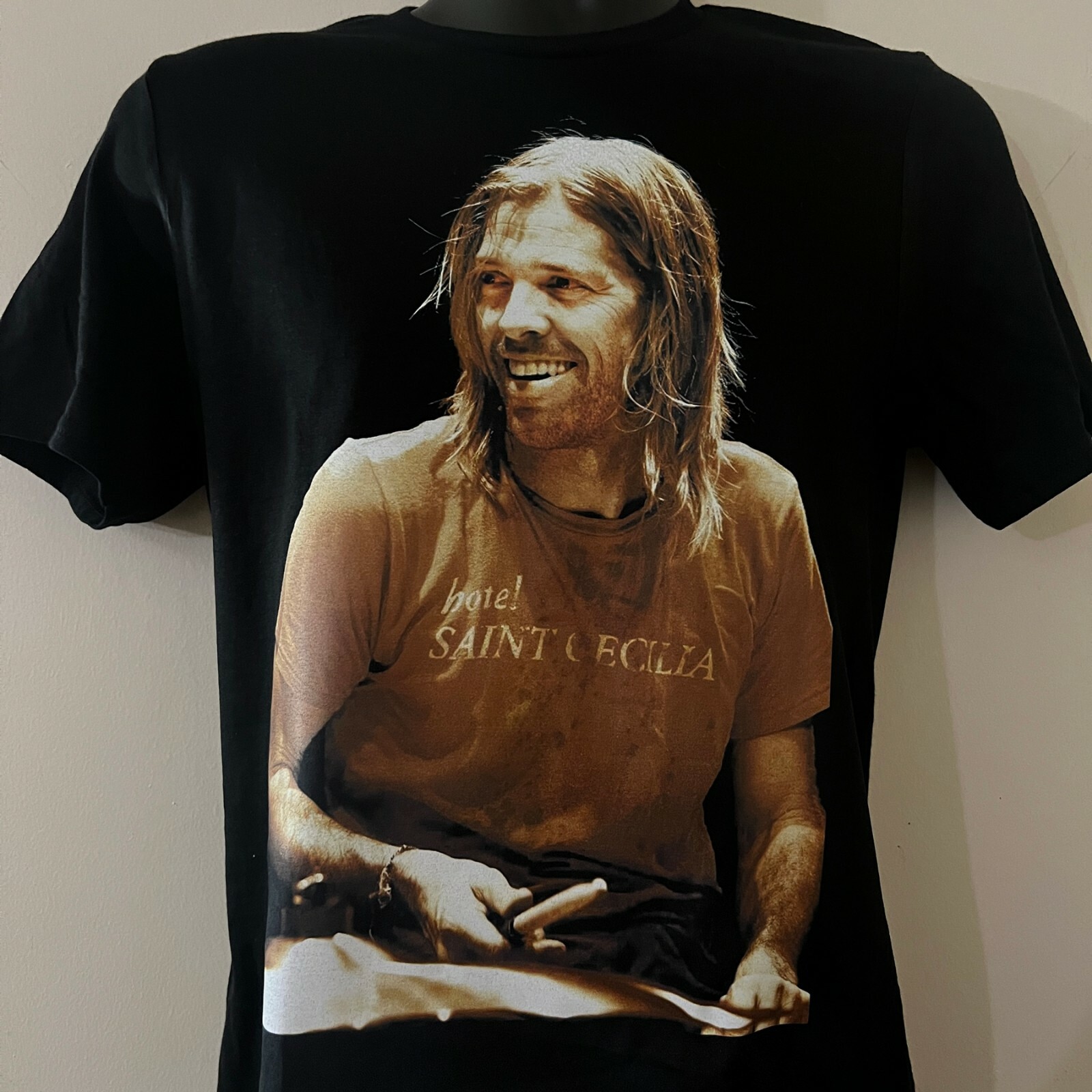 Taylor Hawkins T-shirt – foo fighters drummer tee – unisex XS S M L XL XXL