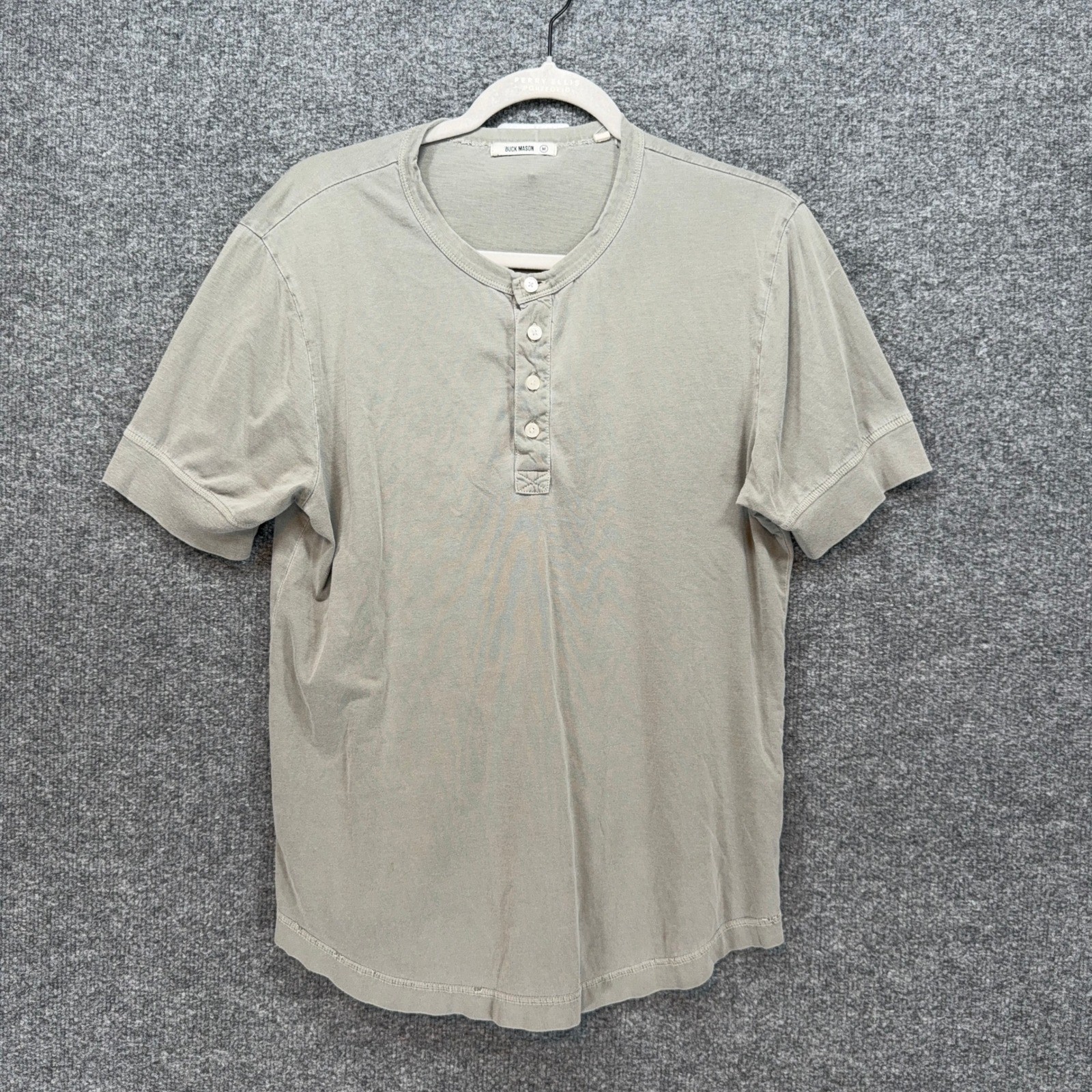 Buck Mason Henley Shirt Mens Medium Green Cotton Curved Hem Casual Tee Basic
