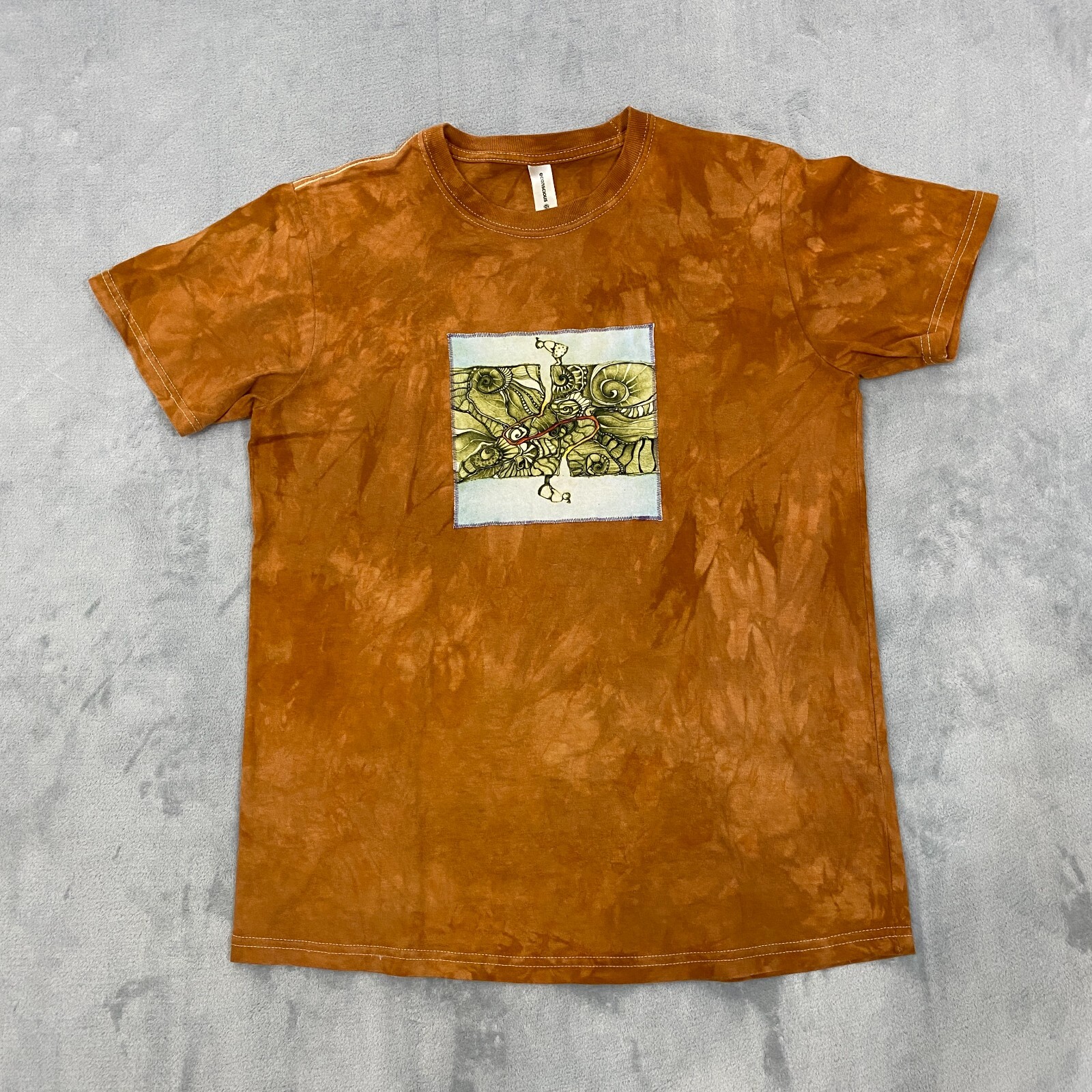 econscious MIRROR WORLDS Graphic T Shirt Men Medium Rust Organic Cotton Tie-Dye