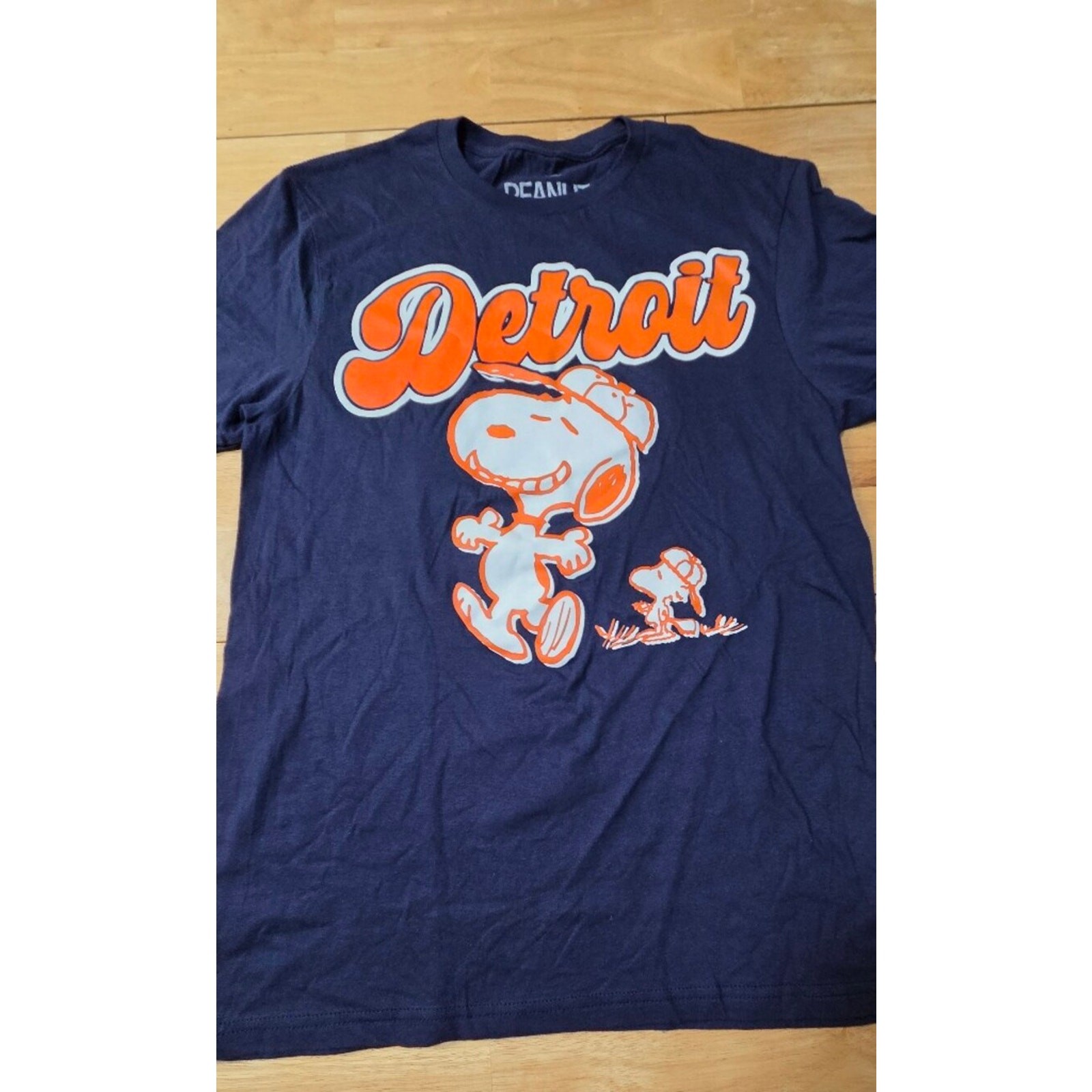 Peanuts Snoopy Detroit Baseball Graphic Tee Medium NWOT Navy Blue Team Merch