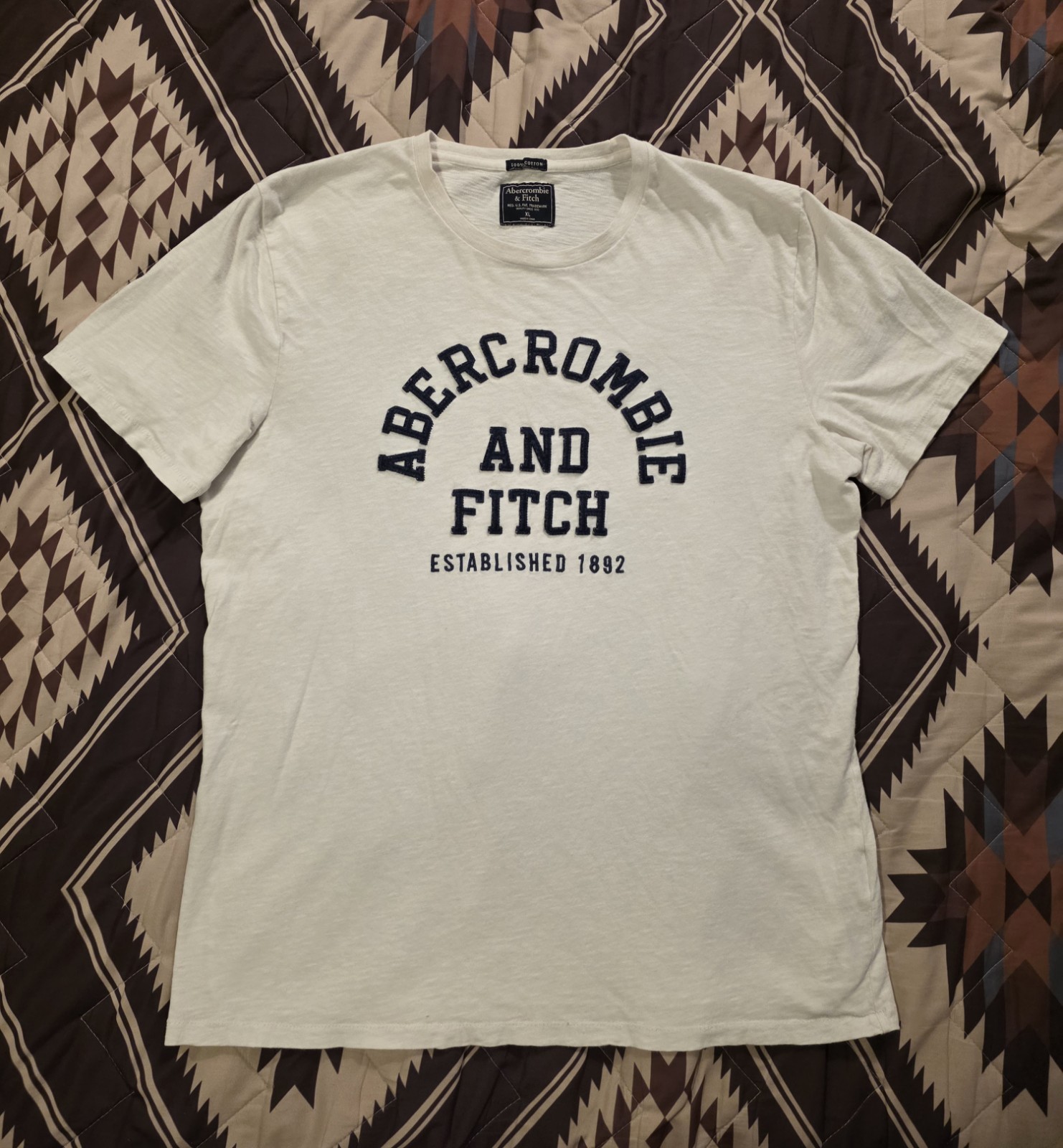 Vtg Y2K Abercrombie & Fitch T Shirt Chunky Embroidered Logo White Men’s Size XL