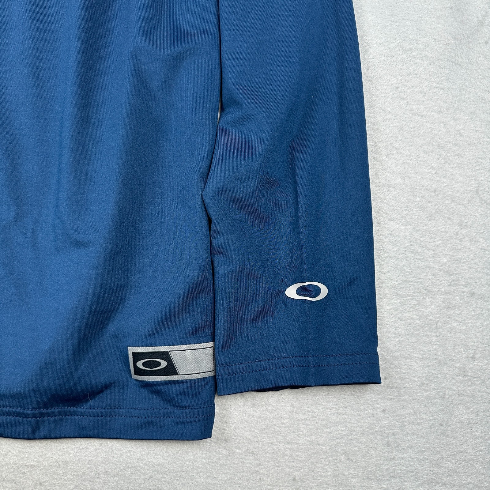 Oakley Shirt Mens Large Blue Hydrolux Podium 1/4 Zip Pullover Golf Training