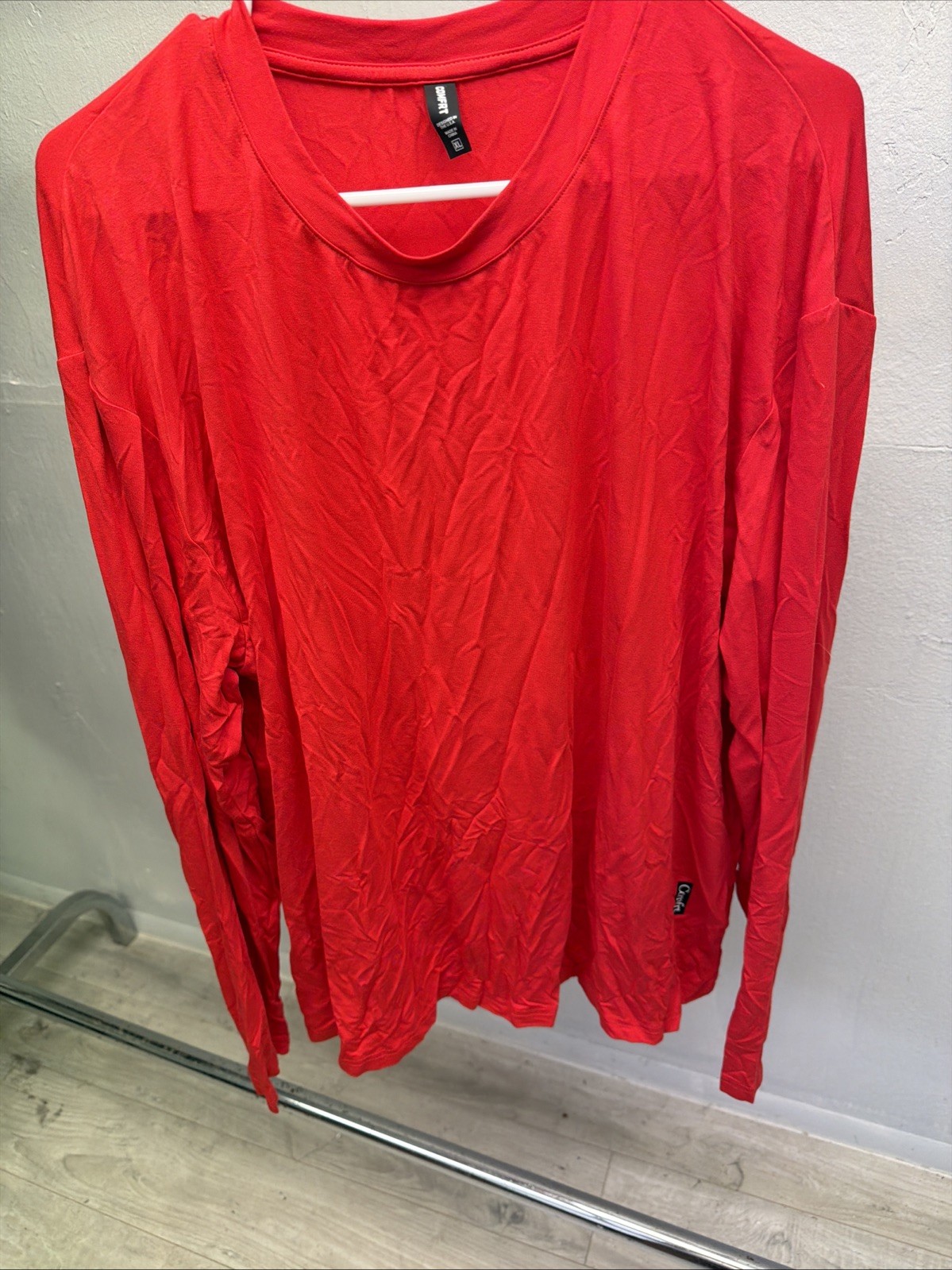 Comfrt Brand Cherry Red Long Sleeve T-Shirt (NEW) Size XL