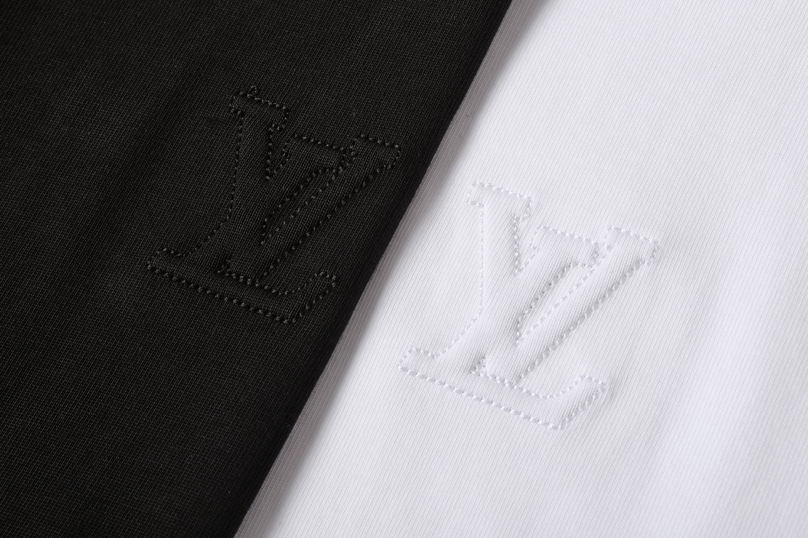 men casual round neck short sleeve men black T-shirt size M/L/XL