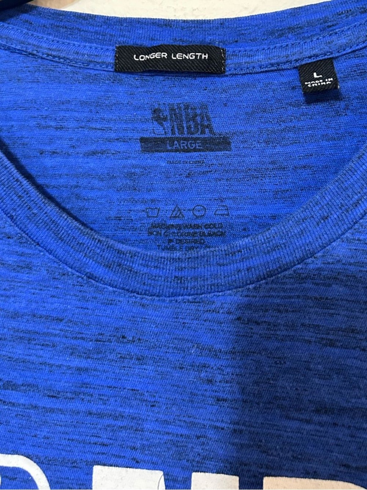 NBA Men’s Royal Blue Marled Longer Length Graphic T-Shirt