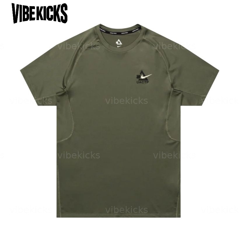 Nike T Shirts Men’s Green Crew Neck Moderate IQ7360-222 New