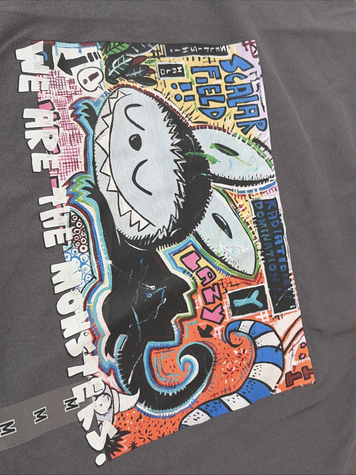 Uniqlo Womens UT ‘We are the Monsters T-shirt Short Sleeve Gray Size Medium