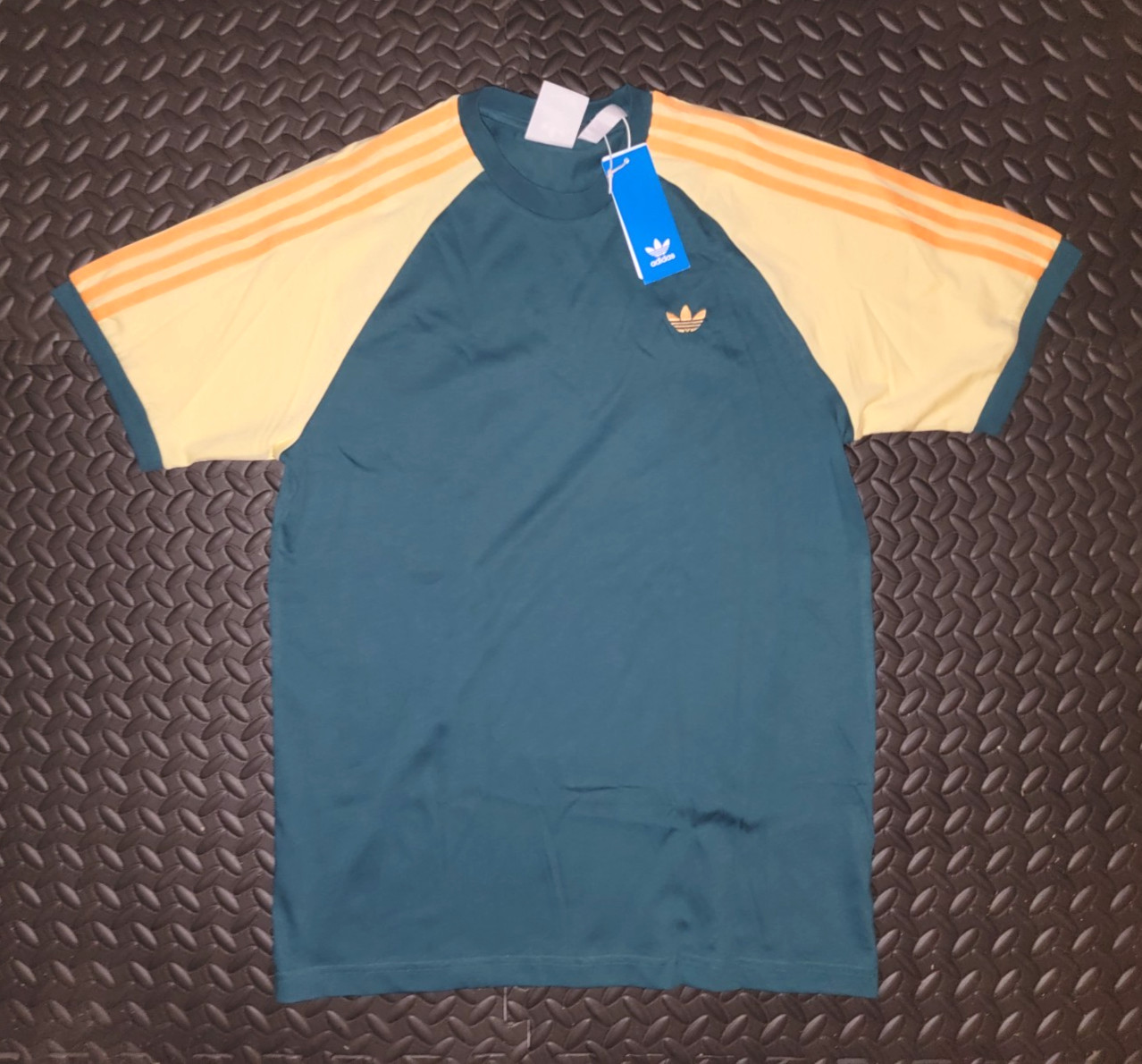 NEW MENS ADIDAS ORIGINALS CALIFORNIA 3 STRIPES TREFOIL SHIRT ~ LARGE KC4961 RARE