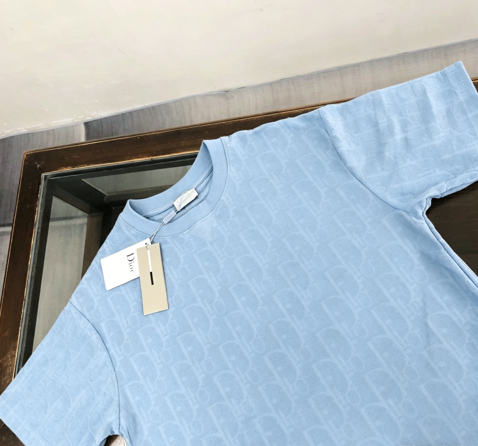 BUR*BERRY Men’s Light Blue Loose-Fit Short-Sleeve T-Shirt L