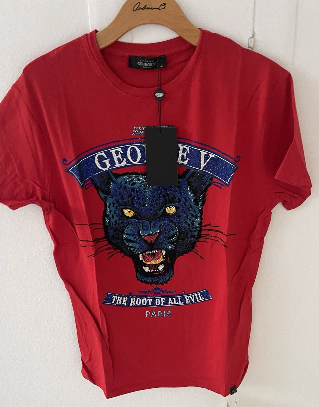 Avenue George V Paris T-Shirt Black Panther Rhinestone Men’s Red Shirt XL 3XL. M