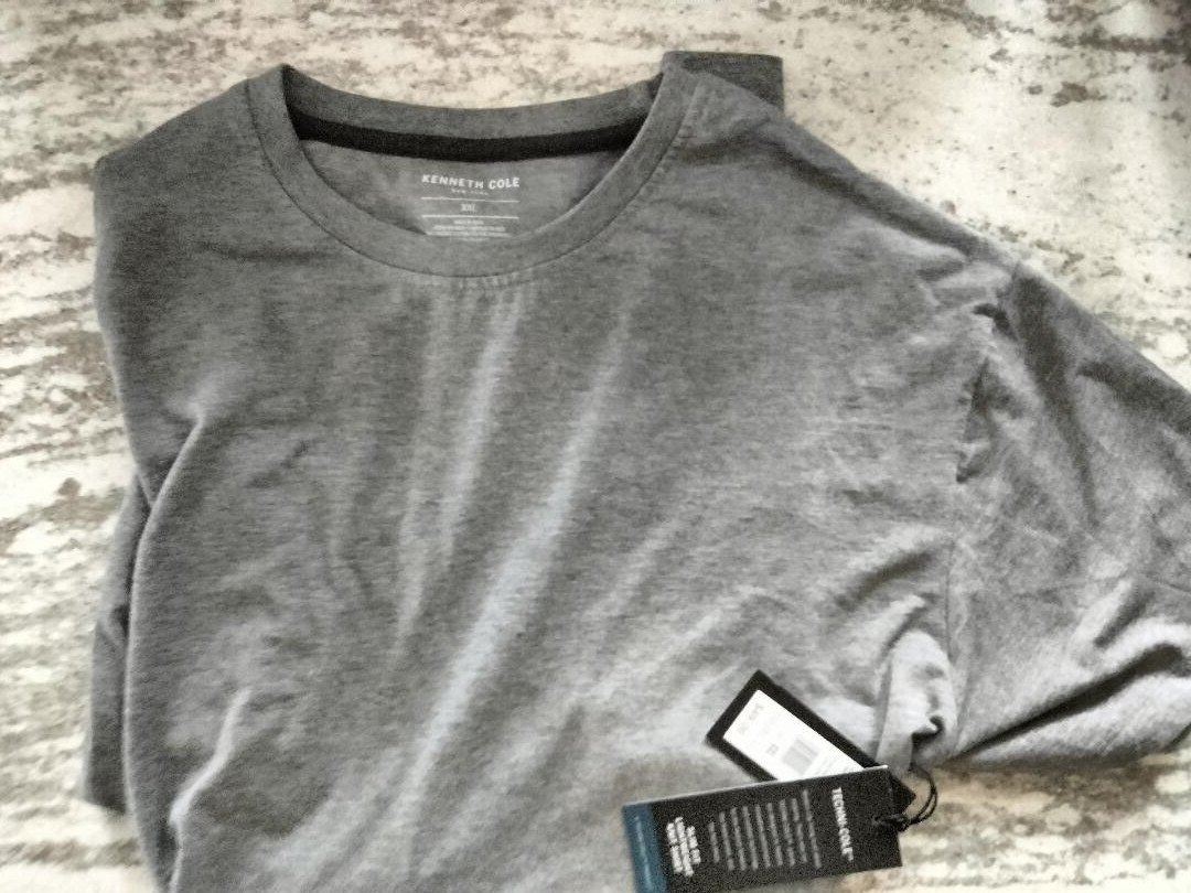 Kenneth Cole Performance Active Short Sleeve TShirt XXLarge MINT FREE SHIPPING