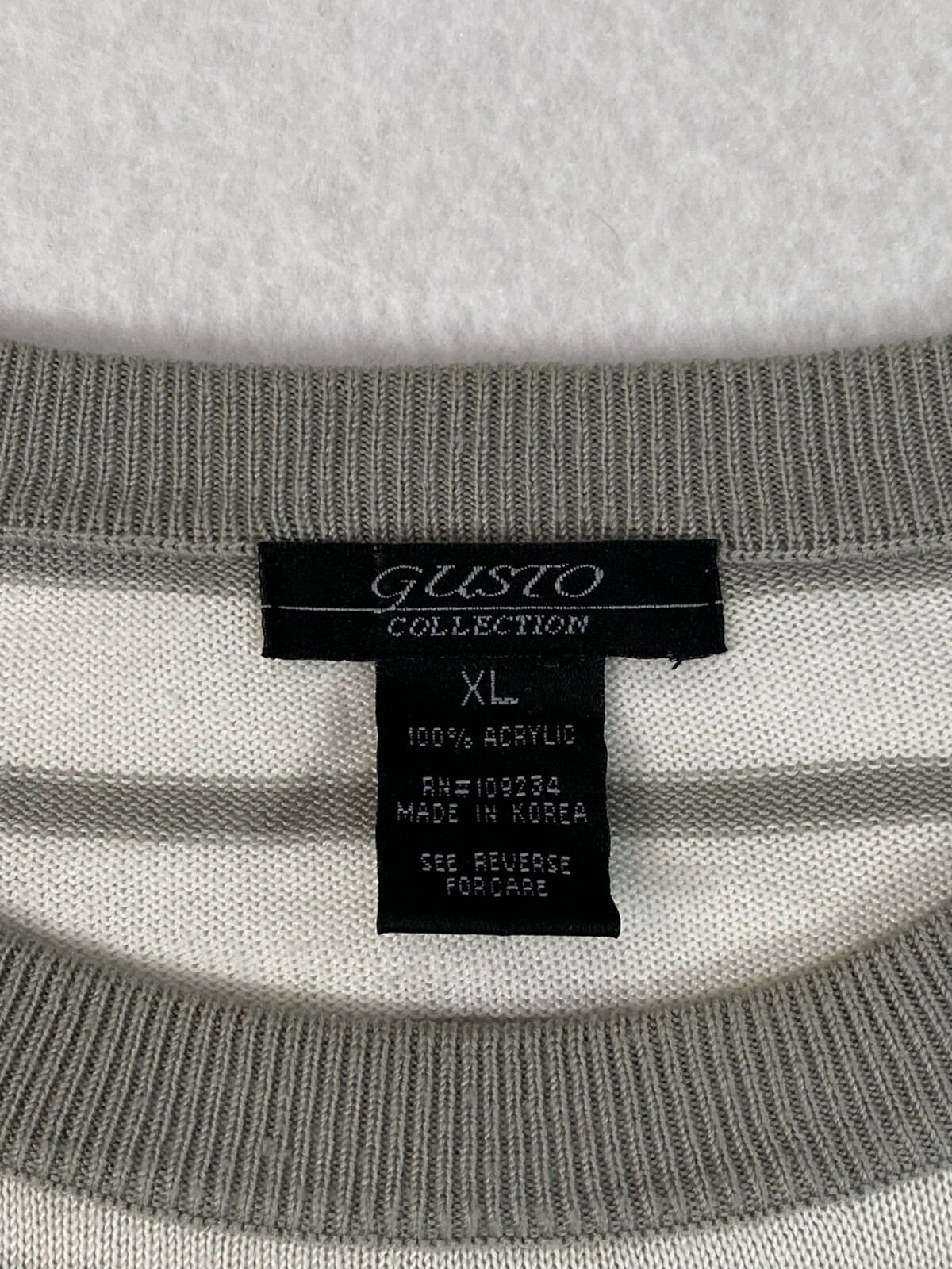 Gusto Collection Men’s XL 100% Acrylic Gray Striped Pullover TShirt