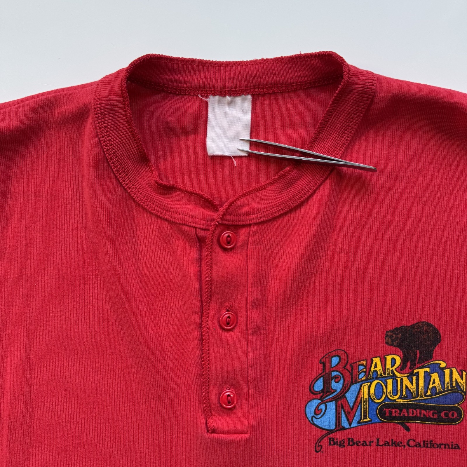 Vtg BEAR MOUNTAIN Trading Company Big Bear Long Sleeve Henley Shirt Large Red