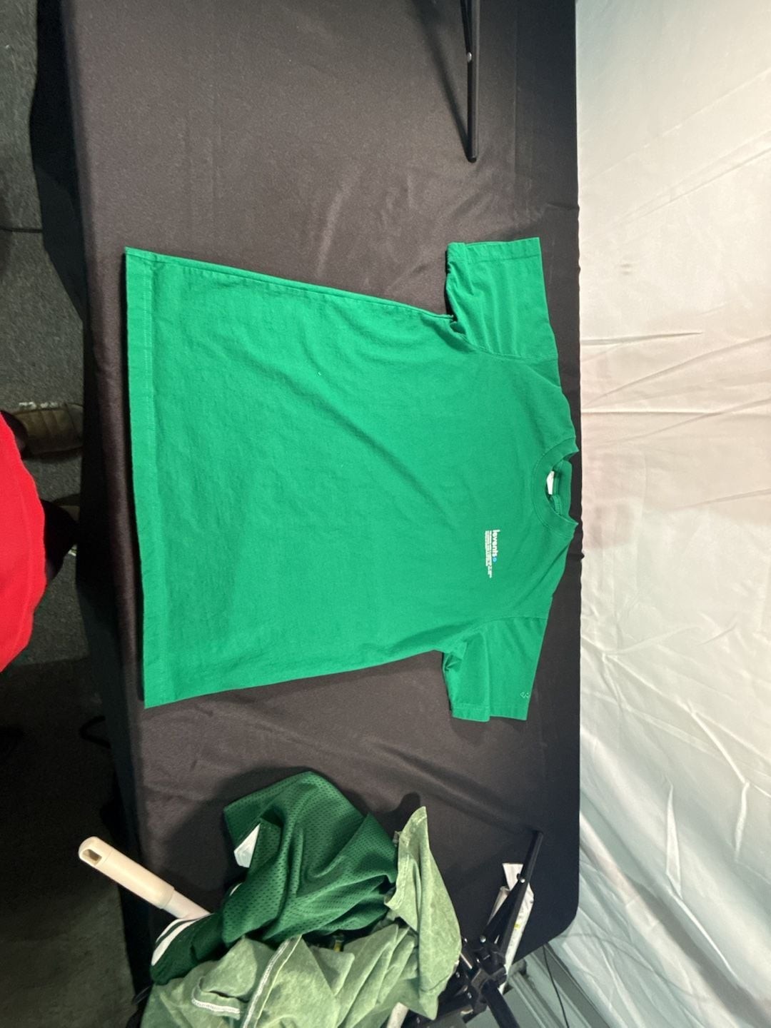 Levents The Brand With 2 Laughing E Logo Green Graphic T-Shirt