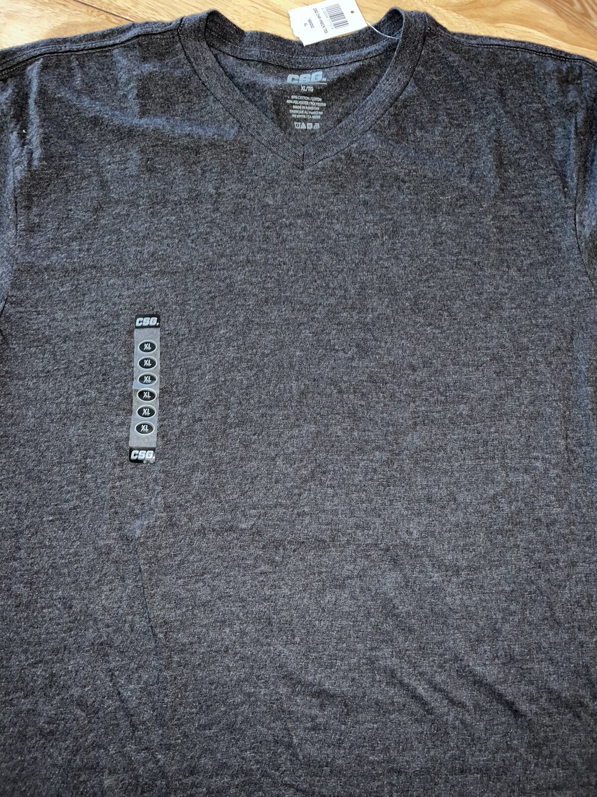 XL CSG Mens T-Shirt 100% Cotton V-Neck Short Sleeve Solid Gray BNWT