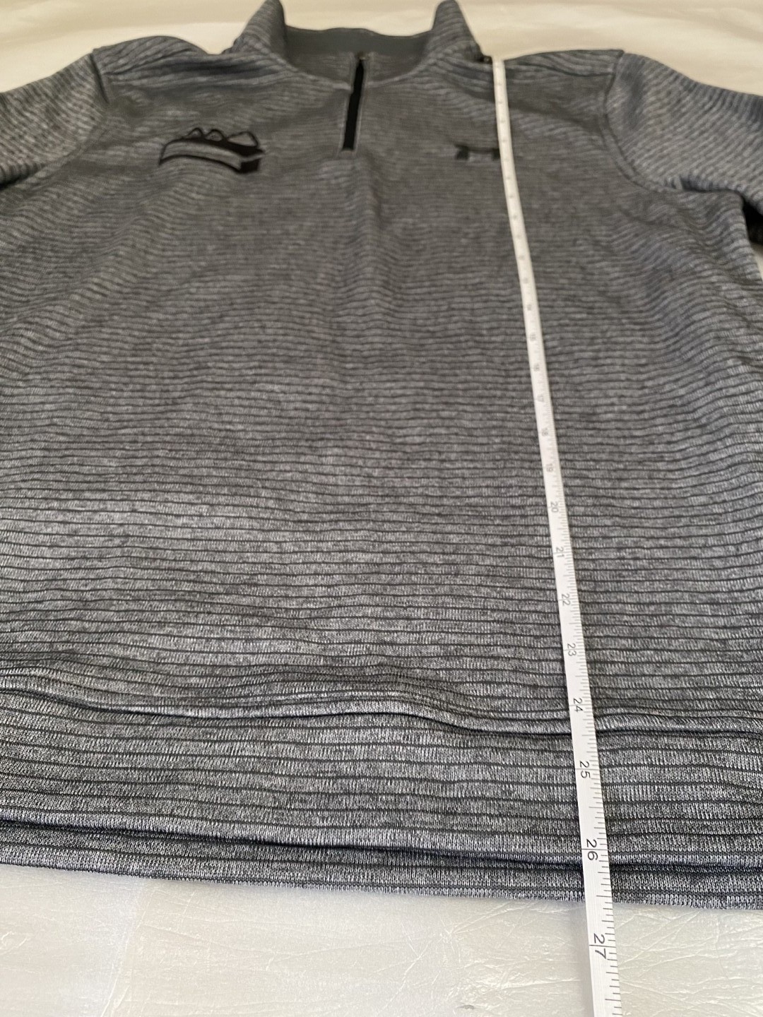 Under Armour Golf Storm 1/4 Zip Pullover Gray Men’s Size M Graphic Print Cake