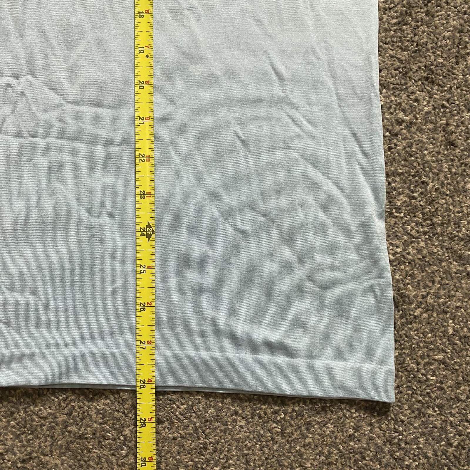 Mens Medium Rhone T Shirt Athletic Light Blue Performance Stretch Perforated