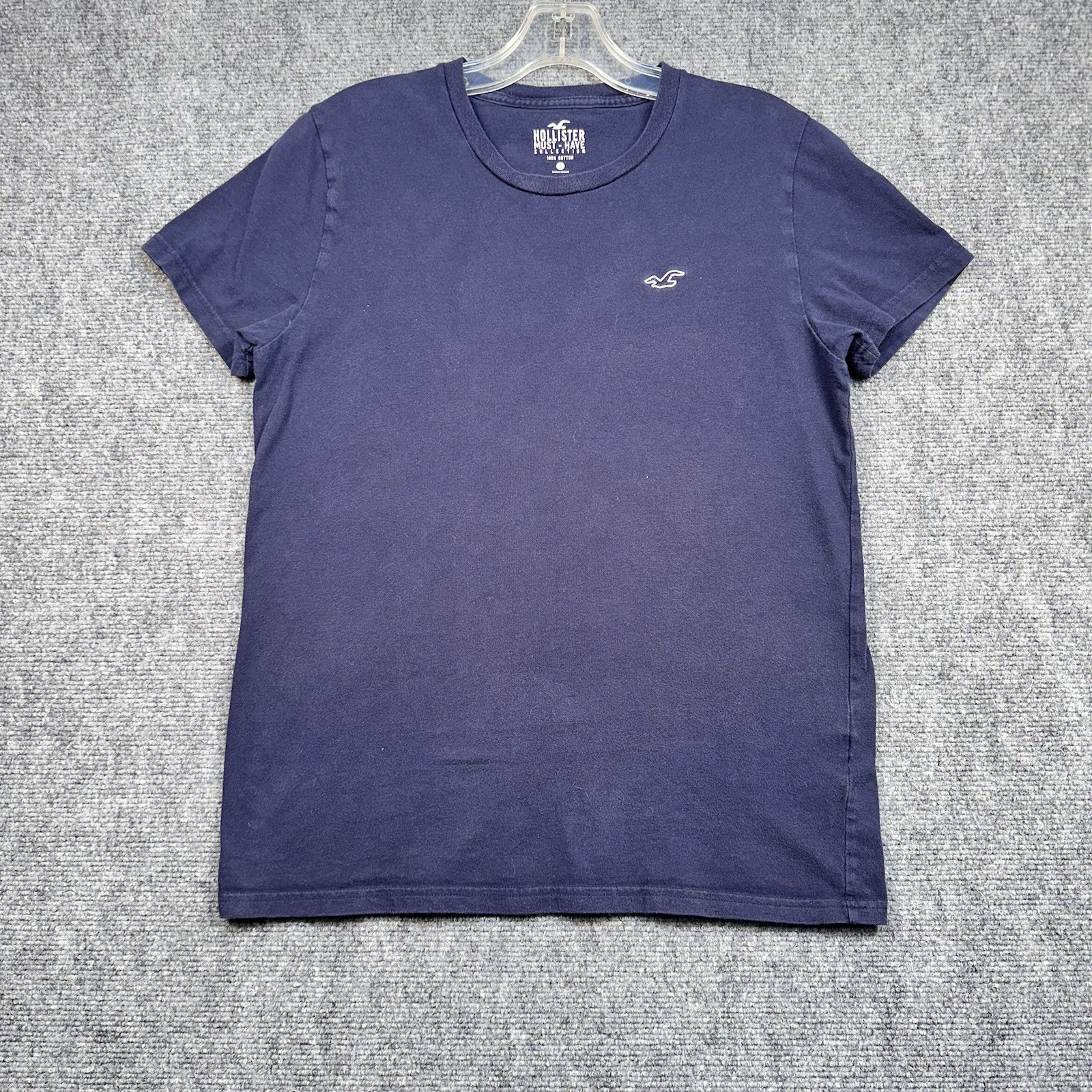 Hollister Must Have Collection Men’s Navy Blue T-Shirt Logo Accent Size Small