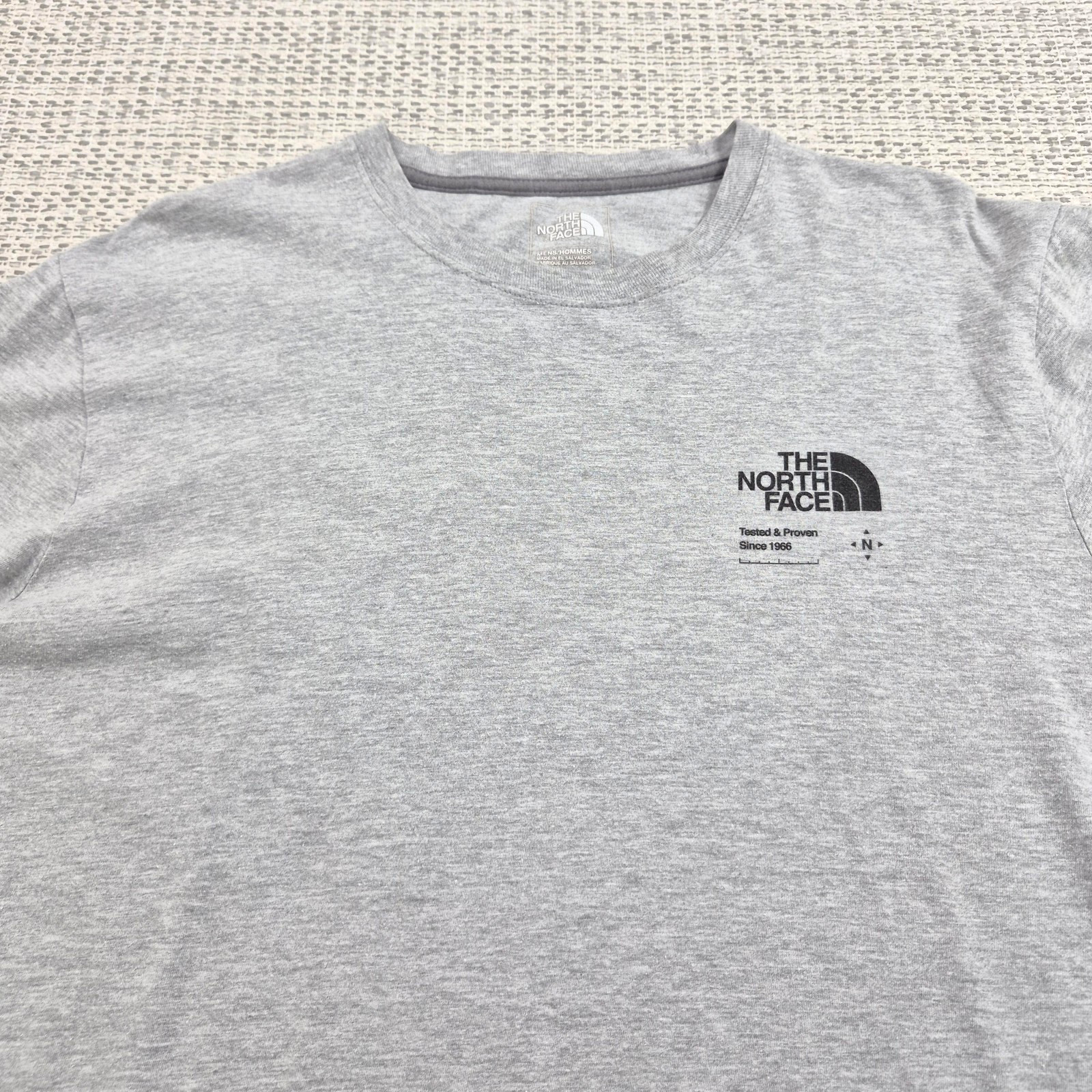 The North Face Shirt Mens Medium Gray Long Sleeve Logo Graphic Outdoor Tee