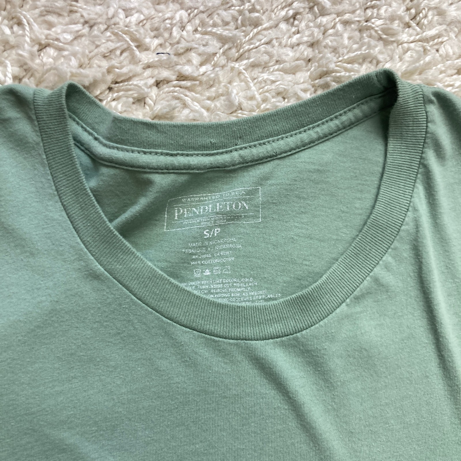 Pendleton Shirt Mens Small Green Vintage Logo Graphic Tee Woolen Mills