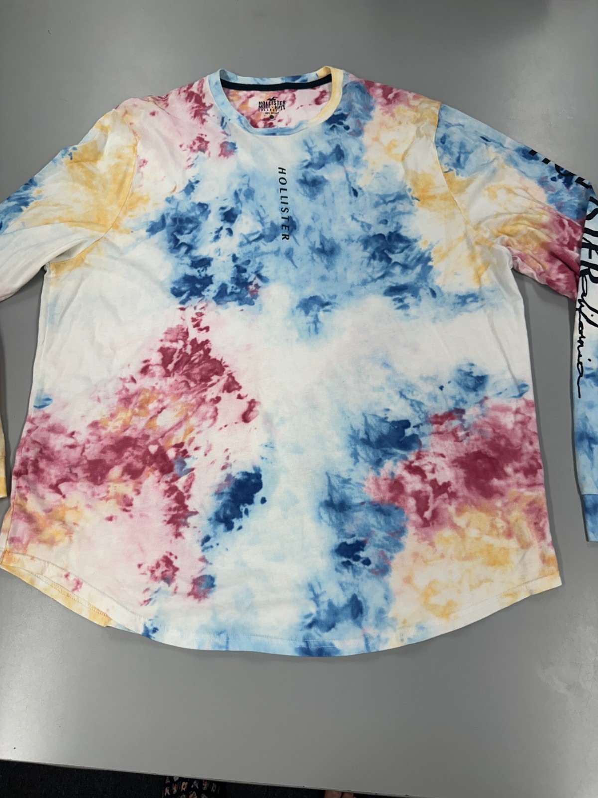Hollister Must-Have Collection Men’s Tie Dye Long Slv T-Shirt~ Size XXL~ NWNT!