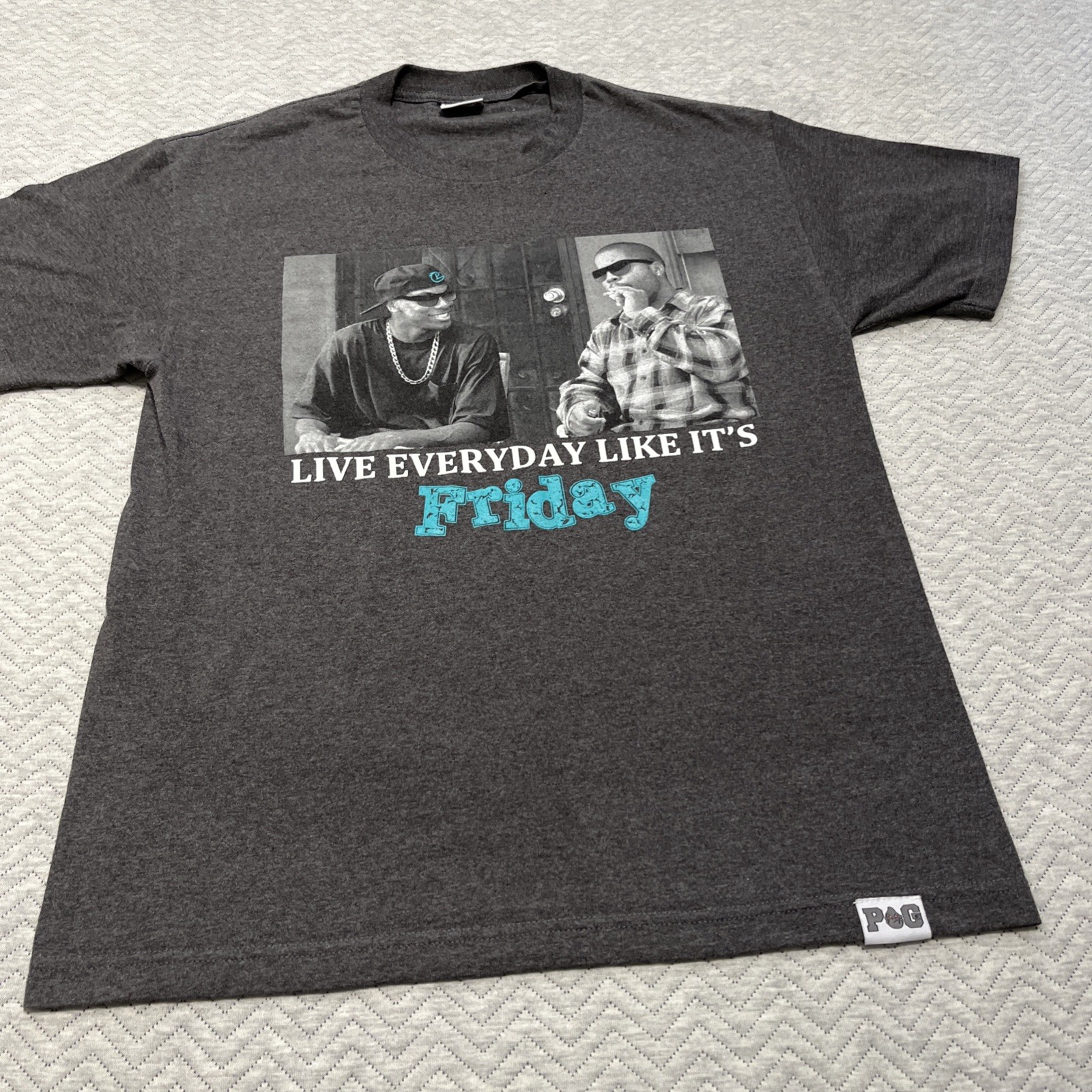 VINTAGE Friday Shirt Mens Large Ice Cube Chris Tucker Smoking Movie Comedy 90s