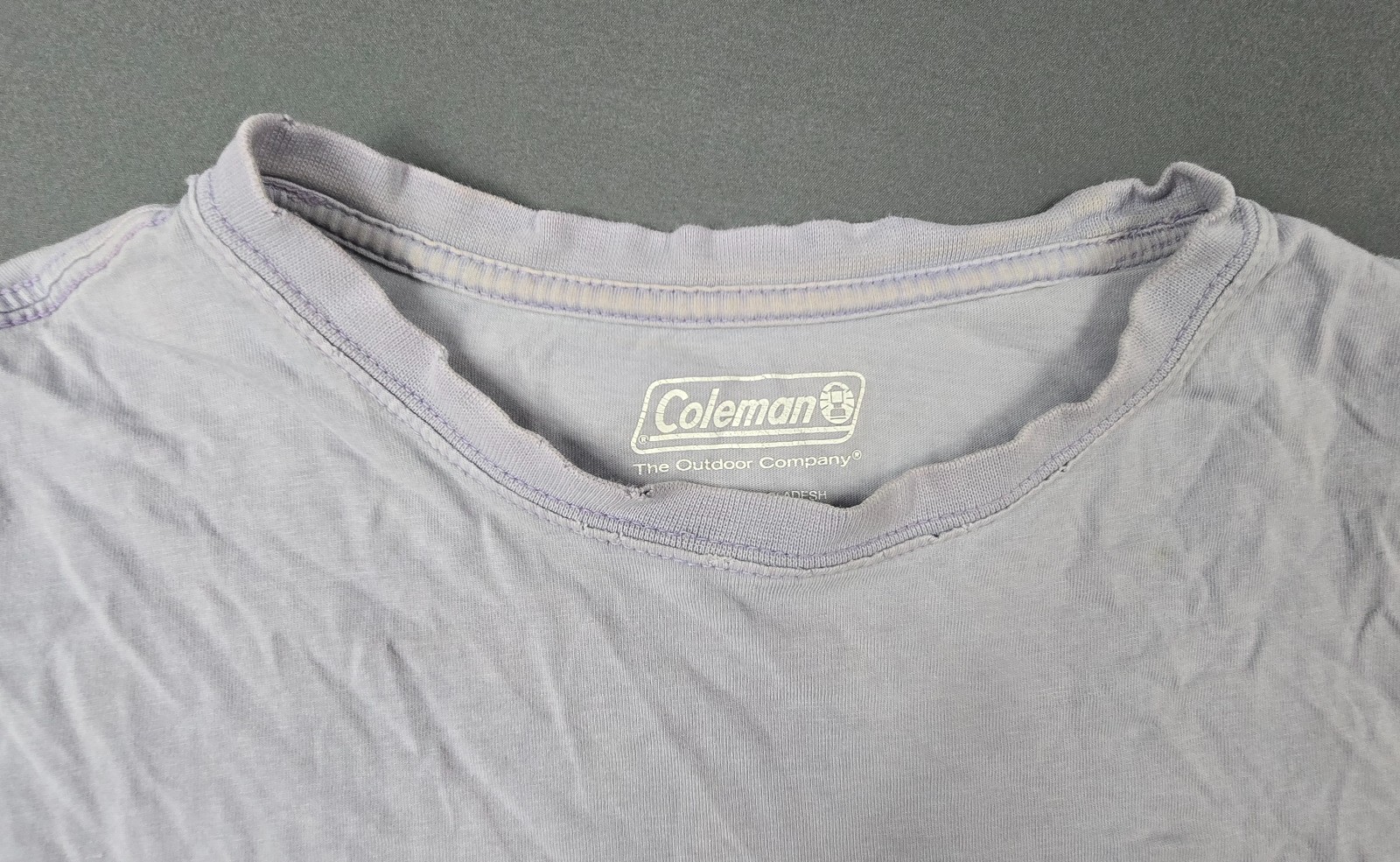 Coleman The Outdoor Company T Shirt Mens Large 100% Cotton Distressed Classic