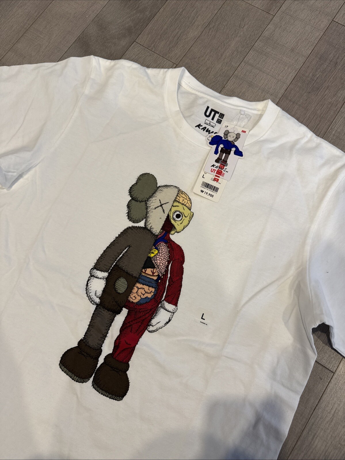 Brand New Kaws x Uniqlo UT “Flayed Companion” Tee Size Large L (Asia Sizing)